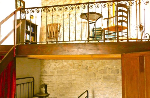 Puechabon Cabaña | Vacation like in the old days, historic village house with roof terrace. dog allowed!