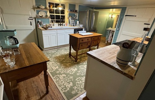 Andrews Casa | Historic Walker Inn