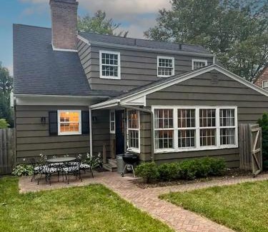 South Bend Casa | Historic Wayne Street - close to the Stadium