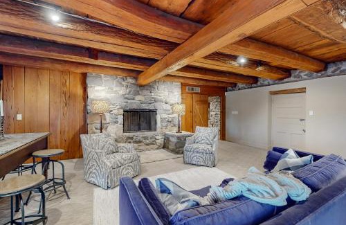 Mays Chapel Casa | Historic White Manor
