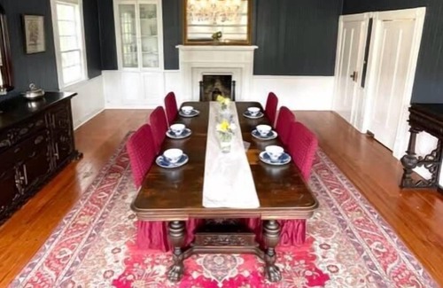 Valley Head Casa | Historic Winston Inn 8 Acres on Town Sq.