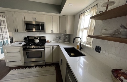 Beechwood Village Casa | Historic Woodlawn Park Home