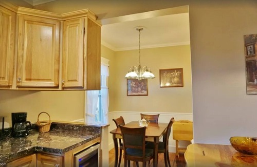 Williams Casa | Casa histórica de 3 habitaciones y 3 baños a 1/2 cuadra de Rte 66 en la hermosa Williams AZ