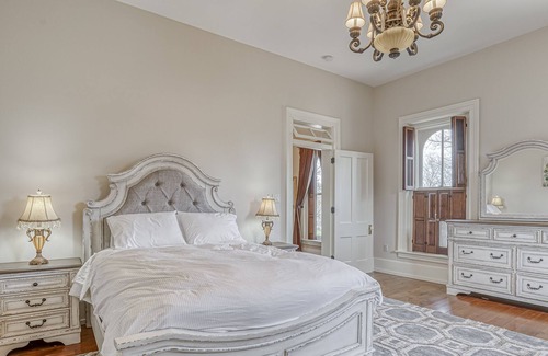Bristol Casa | Historical 5-bedroom luxurious house