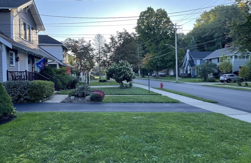 Orchard Park Casa | Historical Charm, in the Village of Orchard Park, easy to everywhere