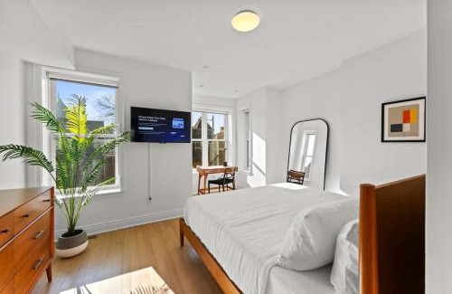 Bloomingdale Casa | Historical DC Luxury Home 5BR & 3 BA Bloomingdale #DCottage