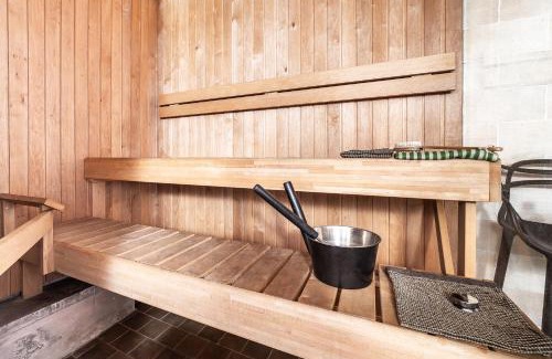Kadriorg Apartamento | Historical & Modern Business Suite with Sauna @Kadriorg