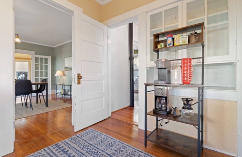 Reedville Casa | Historical Queen Anne on Main Street Reedville!