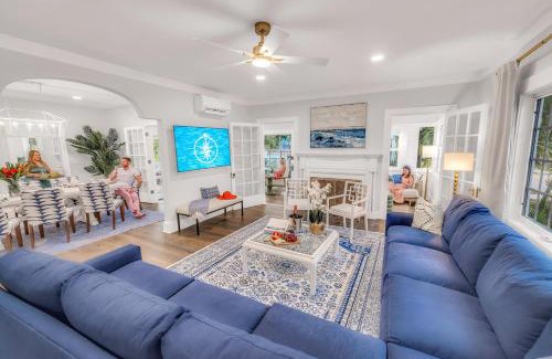 Old Northwood Casa | Historical Residence Heated Pool Emerald Key RESlDENCES