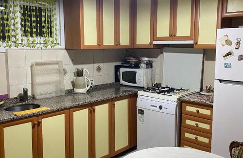 Maltepe Apartamento | Historically furnished old Istanbul style flat.