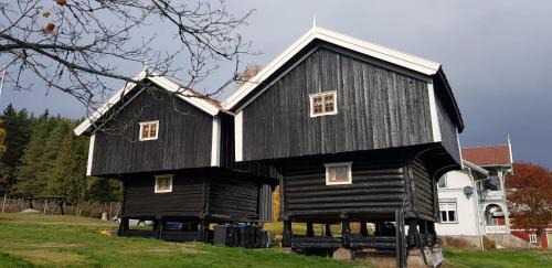 Gvarv Casa | Historisk opphold på Børte gård
