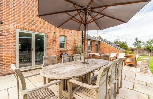 New Forest District Casa | History + Luxury Eco House in The New Forest