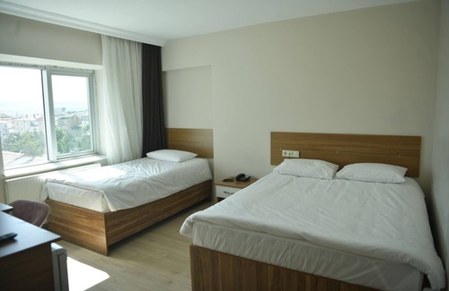 Corum Cama Y Desayuno | Hitit Otel