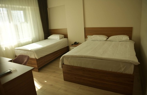 Corum Cama Y Desayuno | Hitit Otel