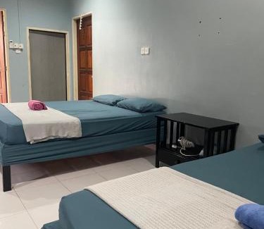 Batu Buruk Casa | Hj Hassan Guest House- Studio Unit