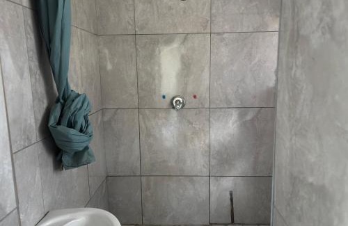 Margate Cabina | Hlalanathi Lodges - 25 North Drive Margate