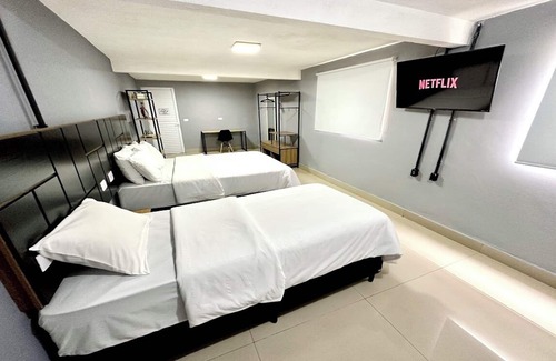 Santana Hotel | HLN Hotel - Expo - Anhembi