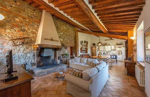 Castelnuovo di Val di Cecina Casa | Casa de vacaciones 'Podere Le Rote' con piscina privada, jardín privado y Wi-Fi