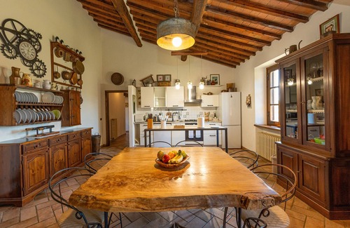 Castelnuovo di Val di Cecina Casa | Casa de vacaciones 'Podere Le Rote' con piscina privada, jardín privado y Wi-Fi