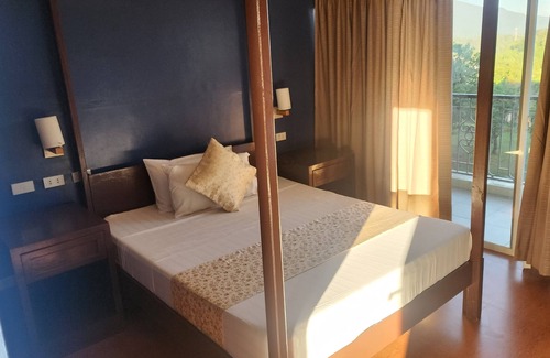 San Pedro Hotel | Hotel Palacio 10Minutes away from the airport, 26 Rooms ready &waiting for you..