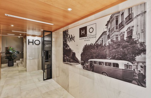 Almeria Centro Apartamento | Apartamentos HO Puerta de Purchena. JS 1