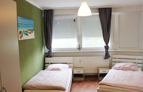 Bensberg Apartamento | HÖ01 large apartment with dryer and washing machine
