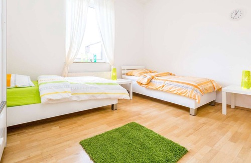 Eicken Apartamento | HÖ01 large apartment with dryer and washing machine