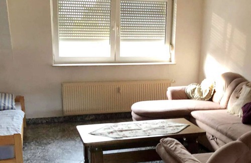 Zulpich Apartamento | HÖ01 large apartment with dryer and washing machine