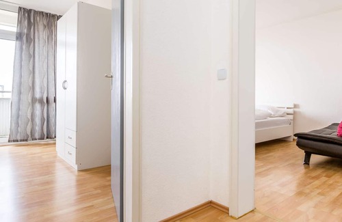 Kalk Apartamento | HÖ01 large apartment with dryer and washing machine