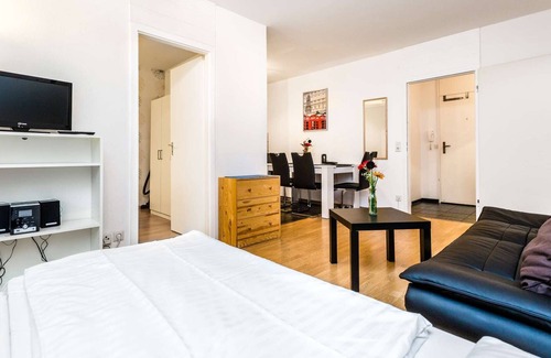 Kalk Apartamento | HÖ01 large apartment with dryer and washing machine