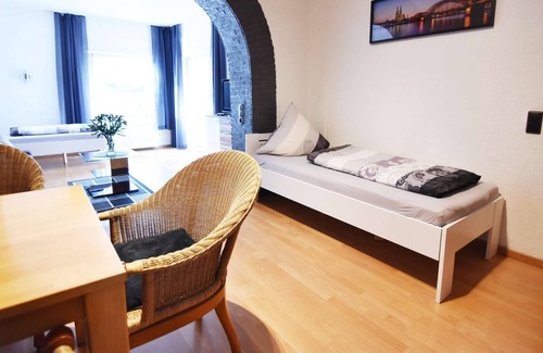 Kalk Apartamento | HÖ01 large apartment with dryer and washing machine