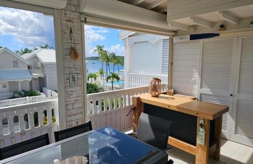 Nettle Bay Apartamento | HOANI Sur la plage, Piscine