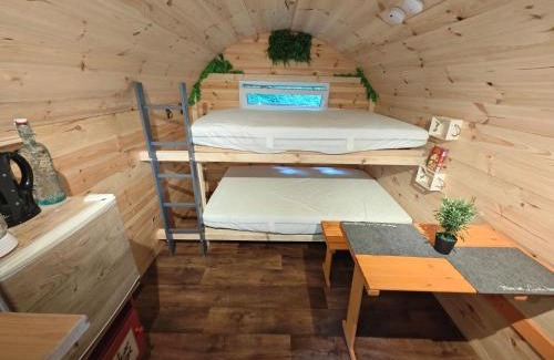 Kirchensittenbach Otro | Hobbit Hütte am Bach ohne Bettwäsche