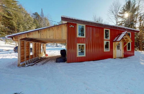 Morrisville Casa | Hobbit House