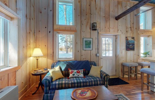 Morrisville Casa | Hobbit House