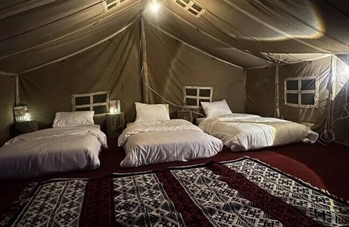 Gujar Khan Hotel | Hobbiton LakeSide Resorts