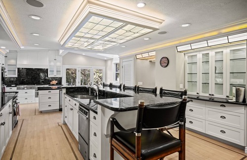 Layton Casa | Hobbs Mill | Theatre | Ping Pong | Pet-Friendly