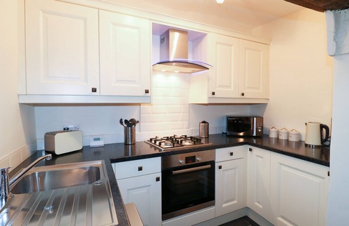 Ilkeston Cabaña | HOBSON'S COTTAGE 10 MAIN STREET, family friendly in Ilkeston