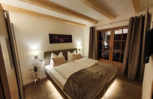 Rauris Apartamento | Hochalmbahnen Chalets Rauris 1-13 WE1, Maislaufeldweg 1m EG