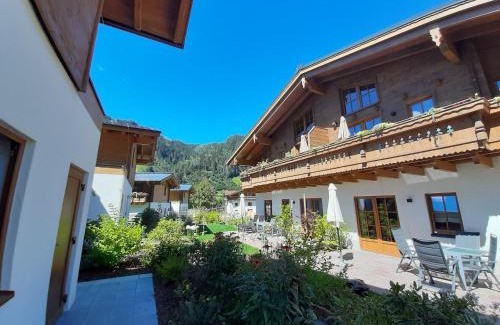 Rauris Apartamento | Hochalmbahnen Chalets Rauris 1-06 WE2 Maislaufeldweg 1g EG