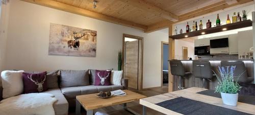 Rauris Apartamento | Hochalmbahnen Chalets Rauris 1-06 WE2 Maislaufeldweg 1g EG