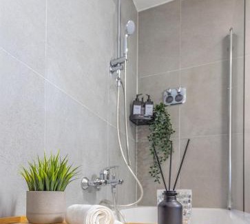 Neusatz Apartamento | Hochkopf Suite - Premium Apartment - Schwarzwald