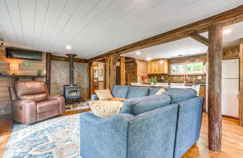 Laurelville Casa | Hocking Hills Social Distance Cabin with Hot Tub