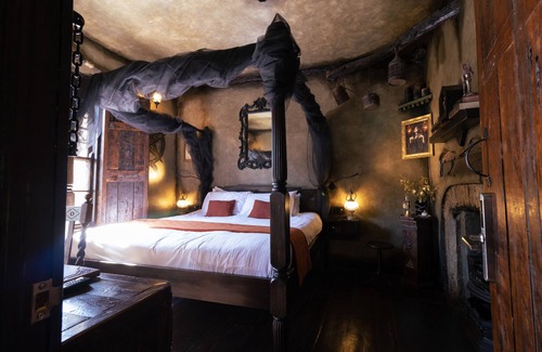 York Casa | Hocus Pocus Tiny Hotel