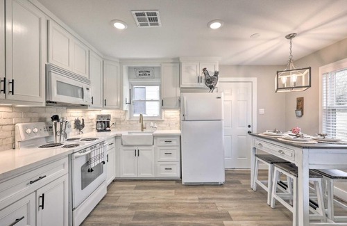 Hodgen Casa | Hodgen Cottage on 650 Acres, Cozy and Scenic