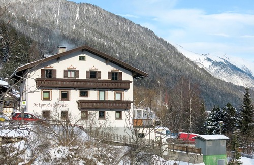Sankt Anton am Arlberg Apartamento | Hof am Schönbach by Interhome