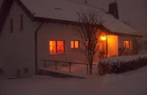 Schlausenbach Apartamento | Hof Görrespesch-Ferien im Herzen der Schneifel