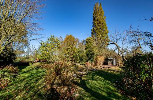 Renz Apartamento | Hof Garz Wohnung Rosengarten