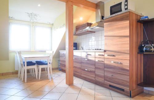 Niederberndorf Apartamento | Hof Köhne - Altes Bauernhaus - Wohnung Dachstube rechts