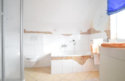 Niederberndorf Casa | Hof Köhne - Doppelhaus - Wohnung Dreifachhexe